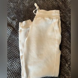Lululemon Scuba 7/8 Jogger